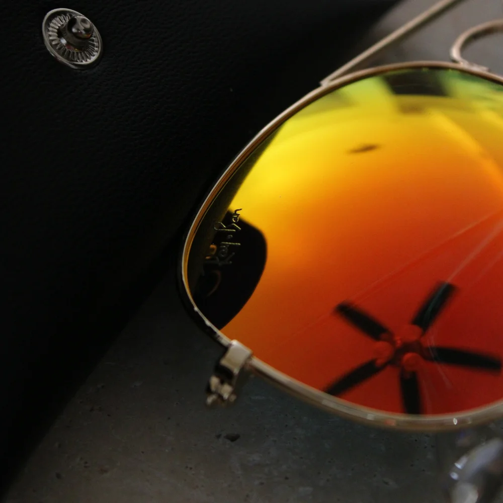 Ray-Ban Aviator Sunglasses with Orange-Red Mirror‎ Lenses